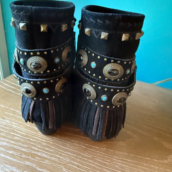 Sbicca Vintage Collection Fringed Boots - Picture 4 of 7